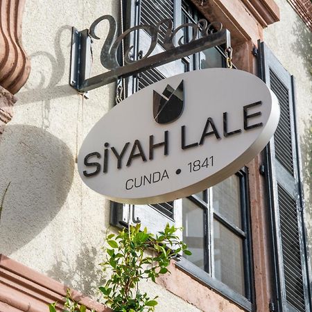 فندق Siyah Lale Cunda 1841 (Adults Only) Ayvalı المظهر الخارجي الصورة