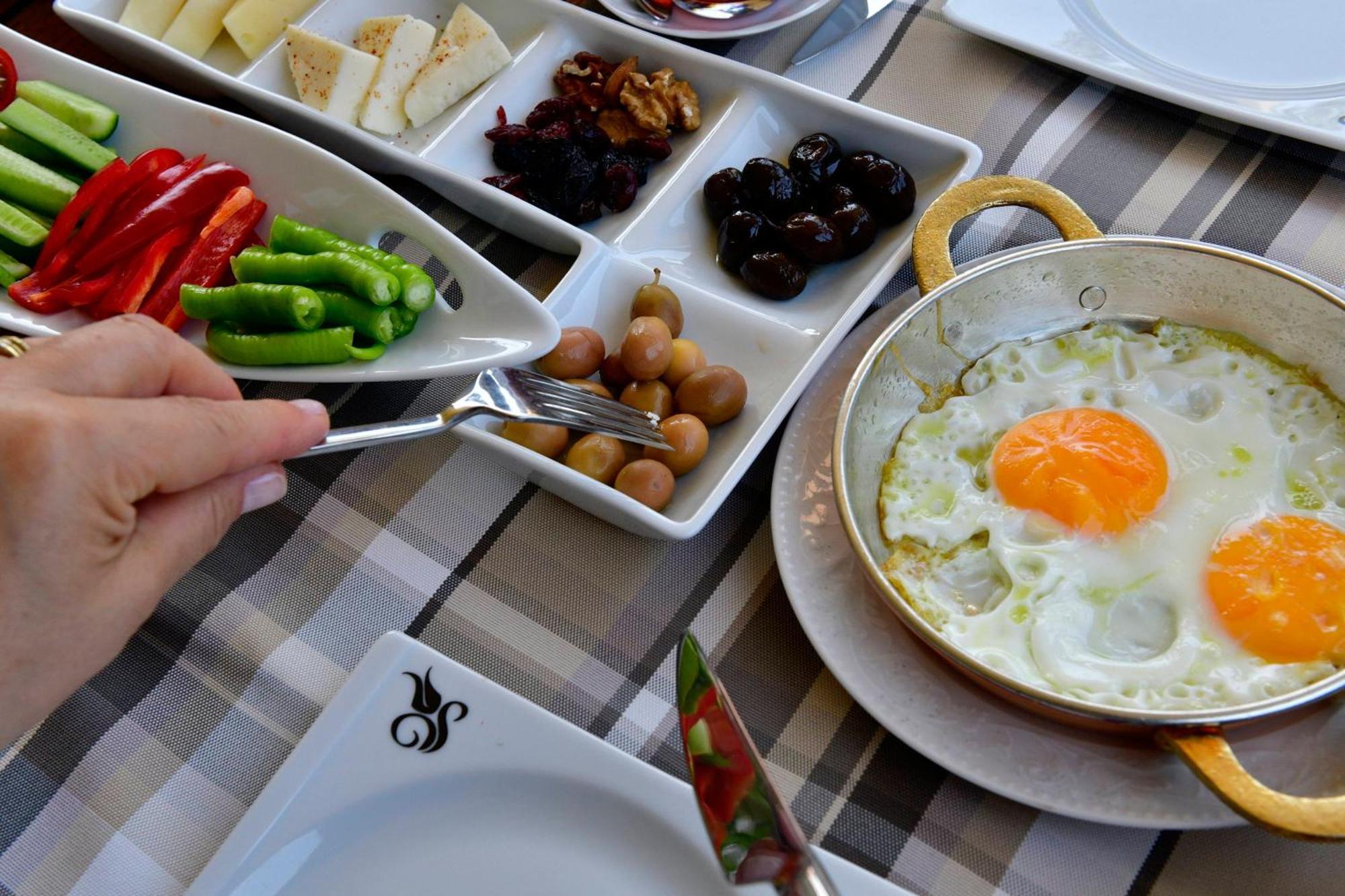 فندق Siyah Lale Cunda 1841 (Adults Only) Ayvalı المظهر الخارجي الصورة