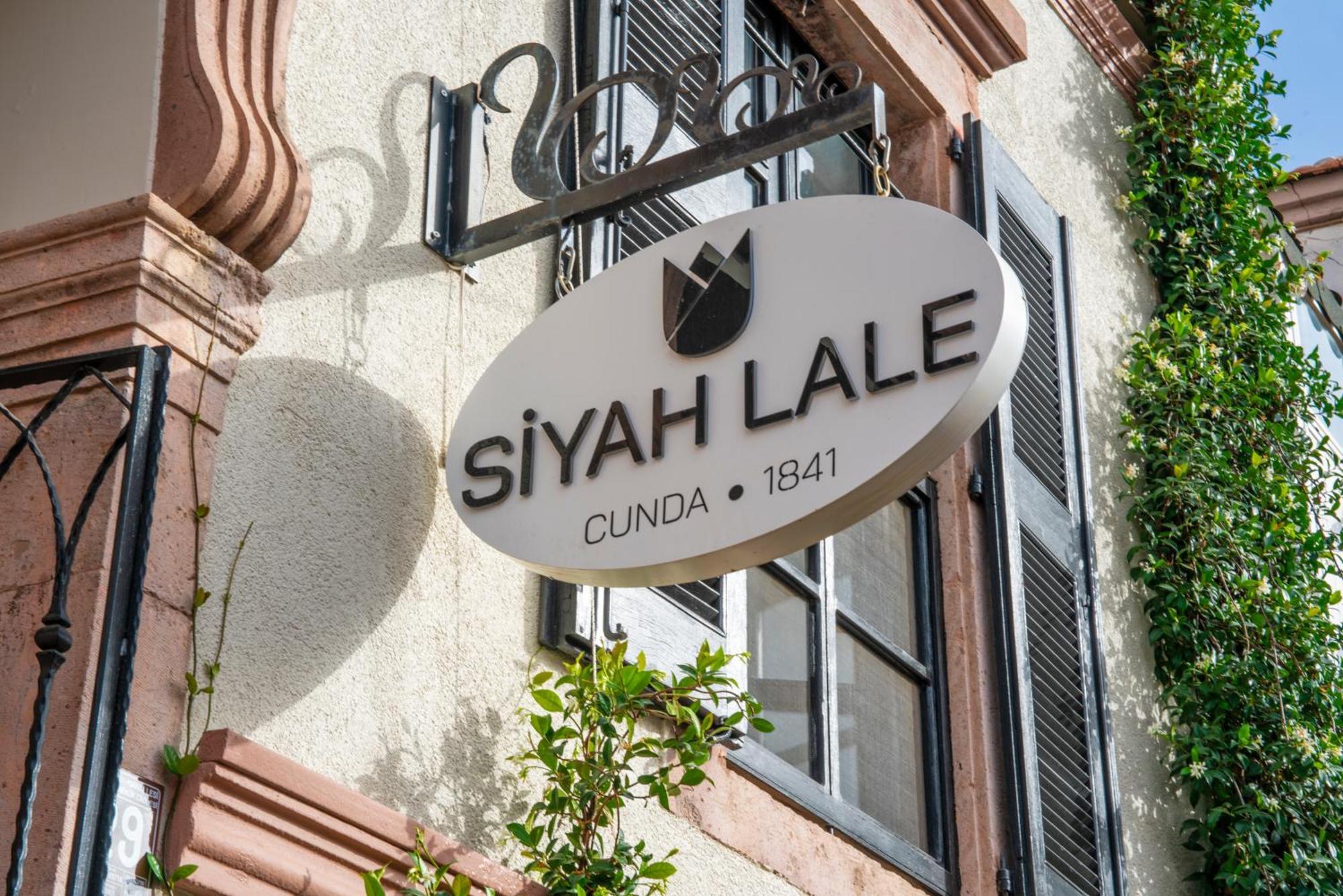 فندق Siyah Lale Cunda 1841 (Adults Only) Ayvalı المظهر الخارجي الصورة