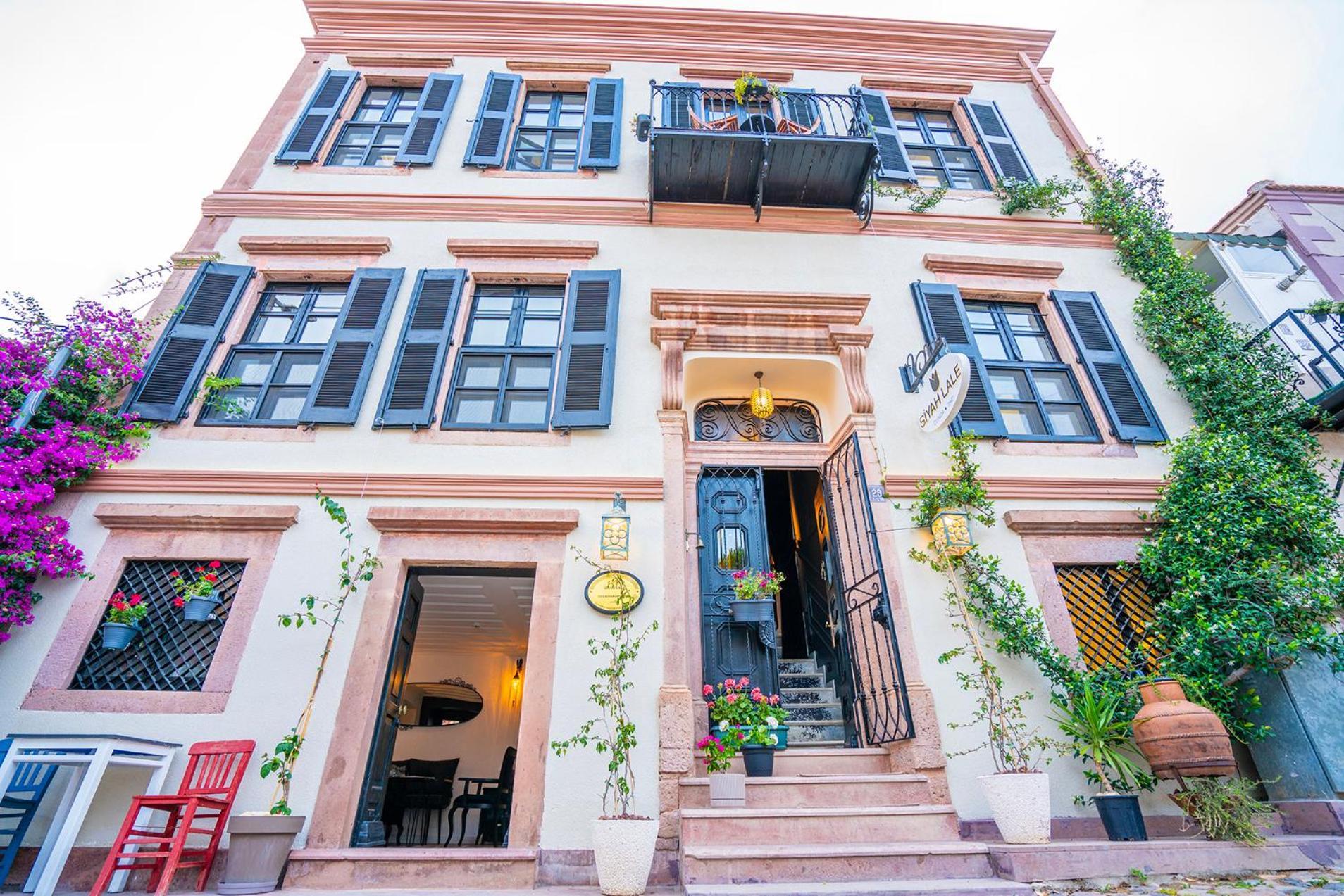 فندق Siyah Lale Cunda 1841 (Adults Only) Ayvalı المظهر الخارجي الصورة