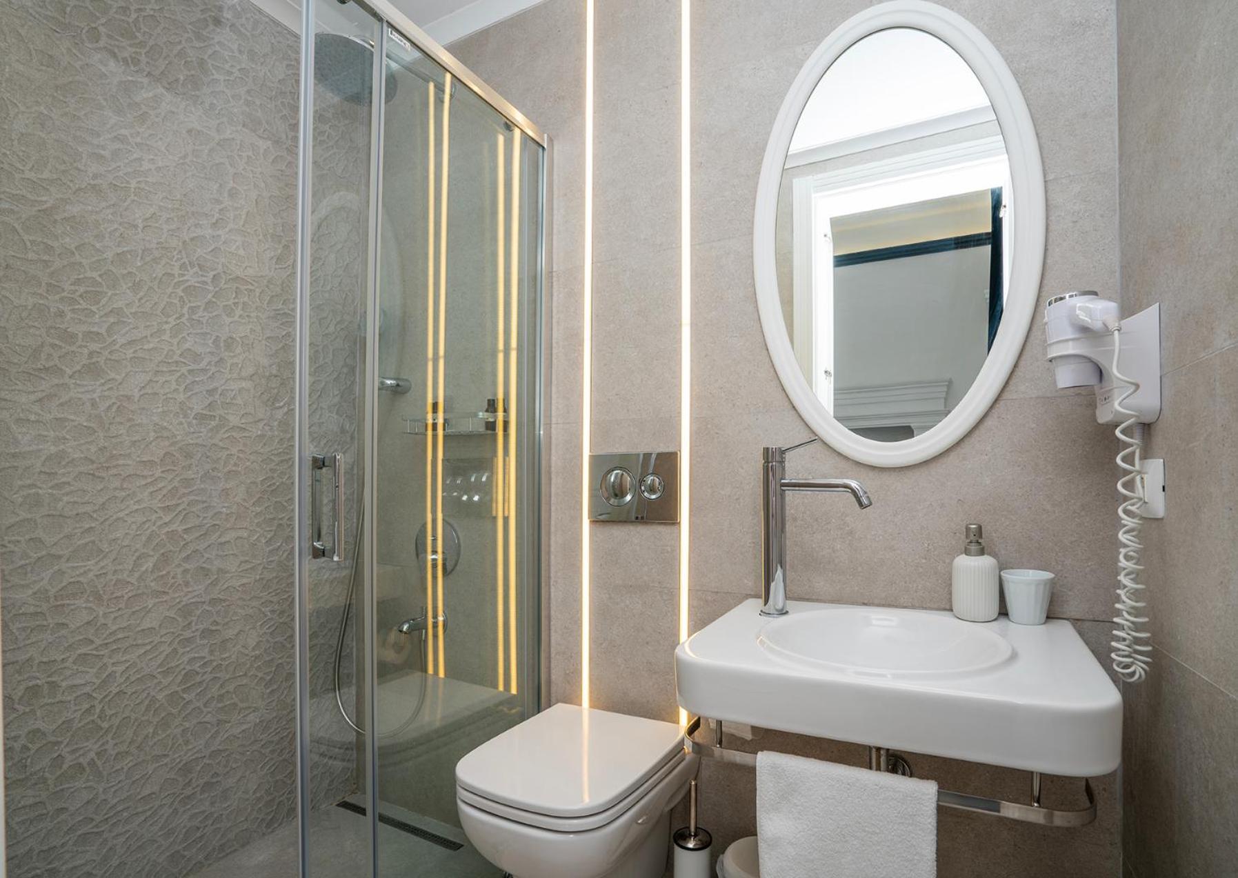 فندق Siyah Lale Cunda 1841 (Adults Only) Ayvalı المظهر الخارجي الصورة